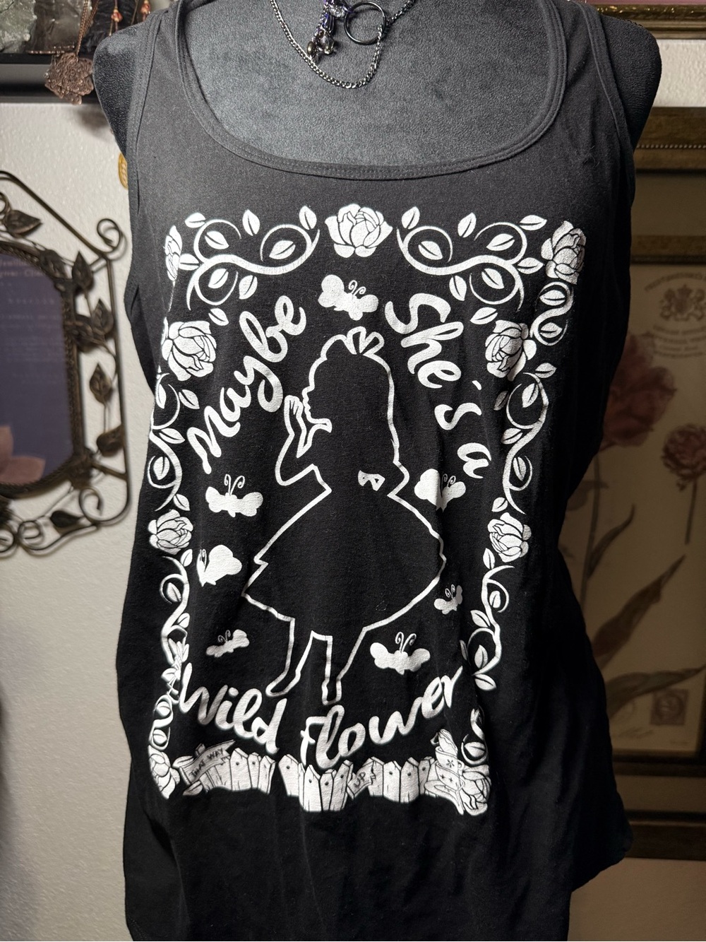Disney Alice In Wonderland Silhouette Lace Back Tank Top Black Ivory •Large• Jr.